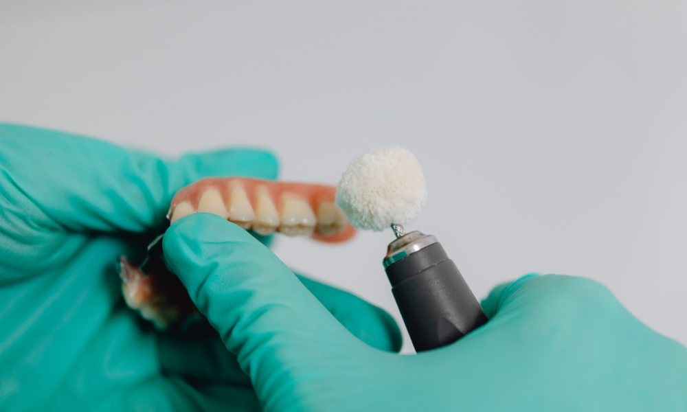 U realnim uslovima rekonstrukcija zuba može trajati od jednog dana do nekoliko meseci u zavisnosti od vrste zahvata